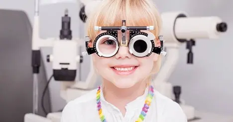 انتخاب عینک مناسب برای کودکان