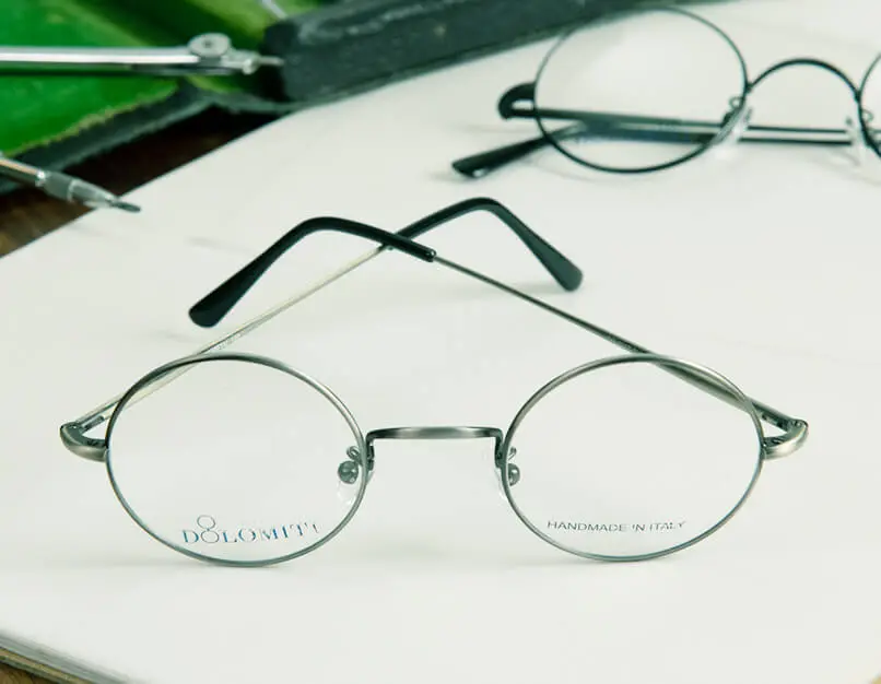 عینک های طبی دکتر عینک